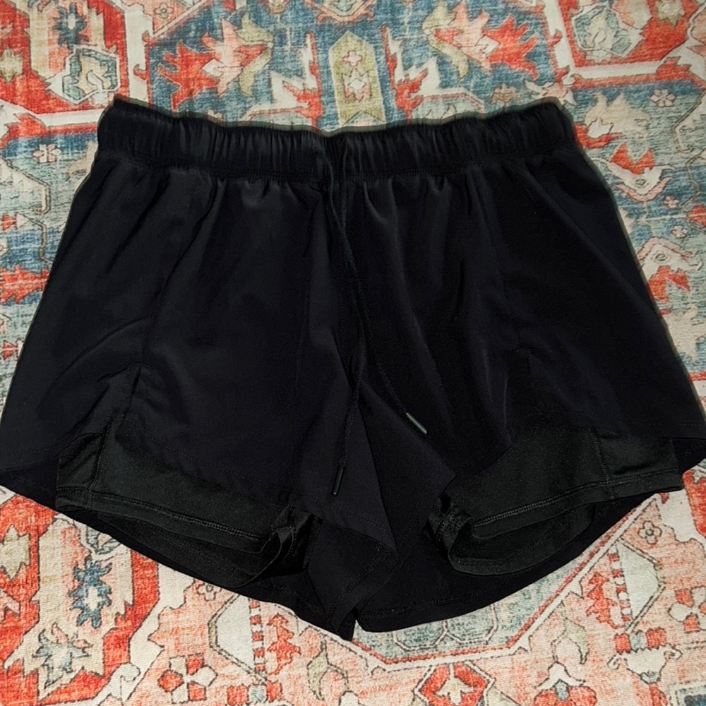 Women’s athletic shorts size large